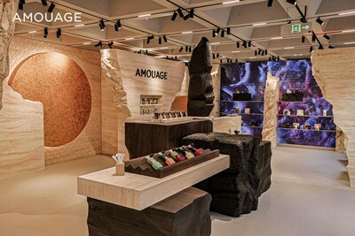 AMOUAGE's POP UP BOUTIQUE IN CHINA