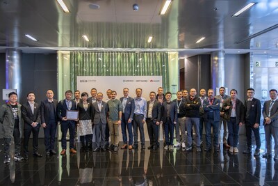 Programa CNEC Global Leap estreia em Barcelona, destacando sete saltos tecnológicos para acelerar a inteligência (PRNewsfoto/HUAWEI CLOUD)