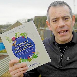 Tony O'Neill Unveils "Simplify Vegetable Gardening" - A Must-Have Book for Every Gardener