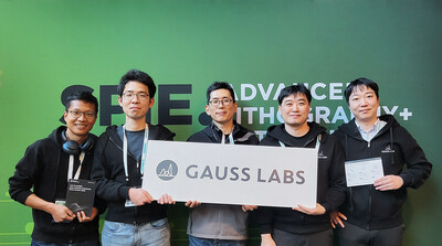 Gauss Labs CEO Mike Kim (center) poses with his colleagues