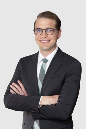 Honigman Announces David J. Axelson as New Partner in Corporate Department