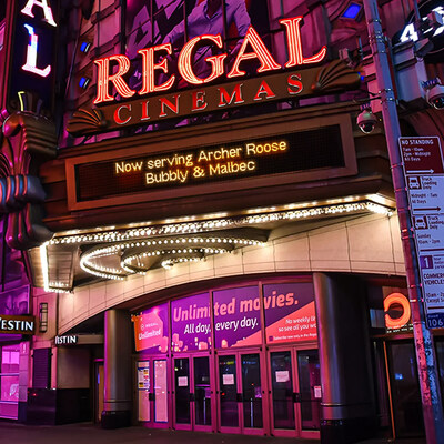 Archer Roose's Bubbly and Malbec Cans Debut in Regal Theatres Nationwide
