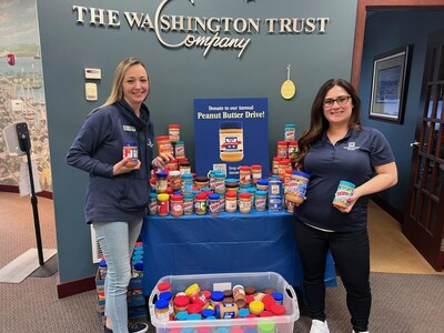 Washington Trust has kicked off their annual Peanut Butter Drive to benefit local hunger relief agencies throughout RI and CT. Since 2001, the annual Washington Trust Peanut Butter Drive has collected the equivalent of more than 159 tons of peanut butter, enough to make 5 million peanut butter sandwiches!