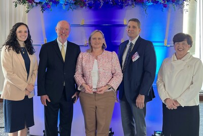 Tracy Bell (center) is honored by "This is Alabama" as a 2024 Women Who Shape the State. Pictured with Tracy from First Horizon are Mary Nelson Little, Jerry Laurain, Dave Goode and Debbie Parrott.