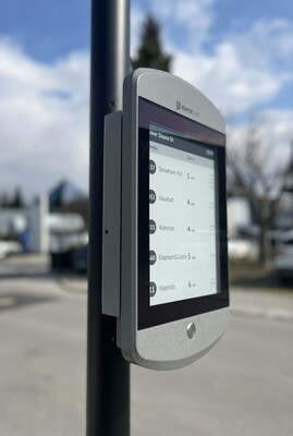 Papercast 13” e-paper signage display with integrated long-life battery
