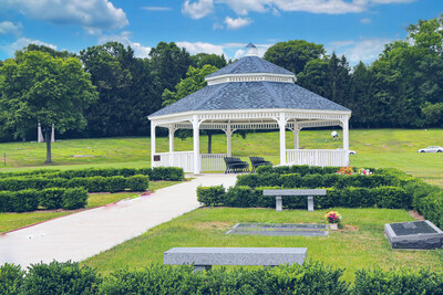 For families looking for a natural, minimalist environment to remember their loved ones, Christ the King Cemetery in Franklin Lakes provides perfect options. Flat-marker graves, outdoor columbariums, and special gazebo sections rest peacefully against a colorful backdrop of majestic trees that can only be described as inspiring.