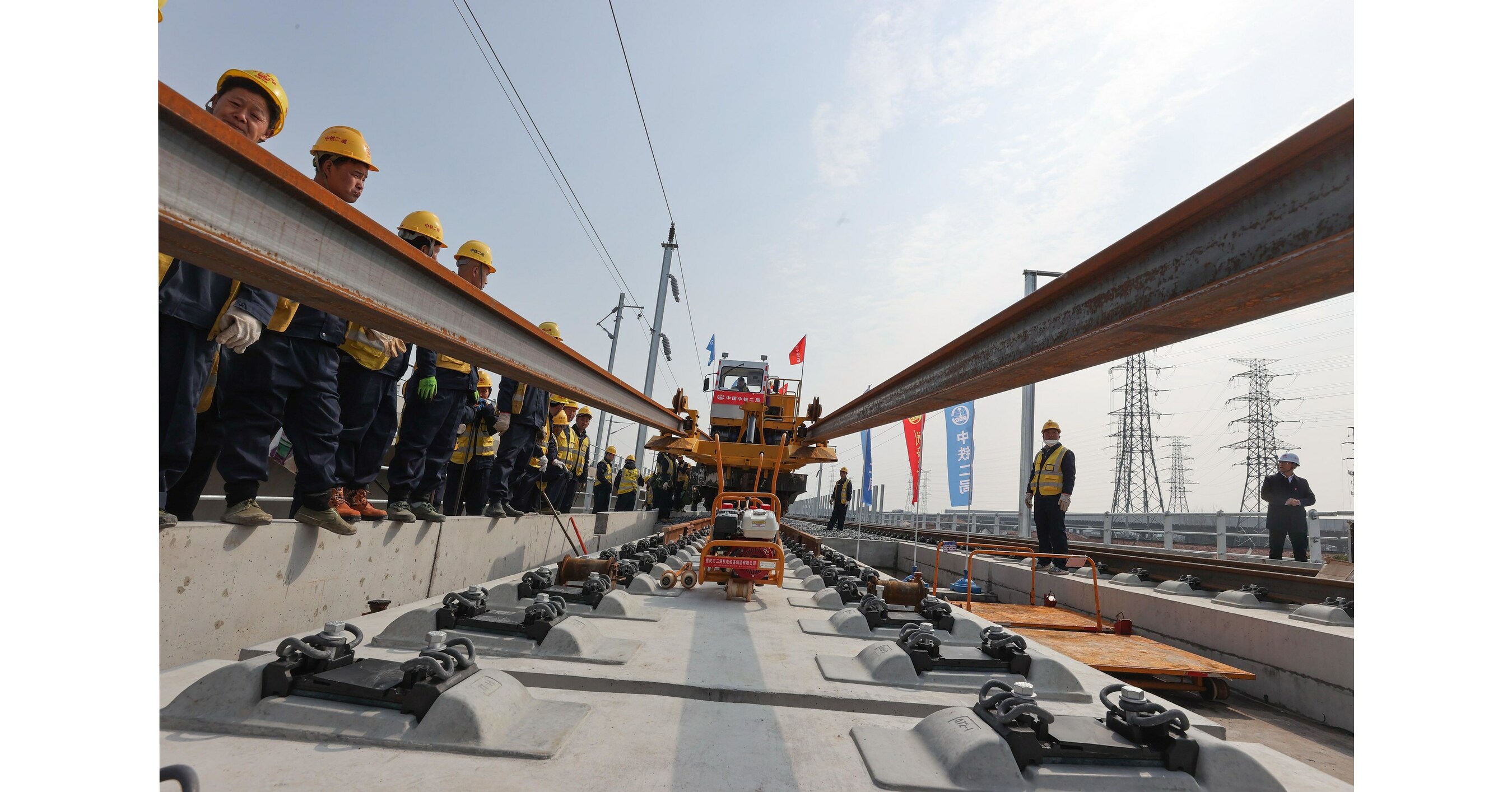 Xinhua Silk Road: Beginn der Gleisverlegung f&uuml;r die Hochgeschwindigkeitsstrecke Shanghai-Suzhou-Huzhou