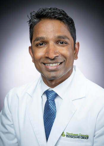 Dr. Terence Jackson specializes in the treatment of gastrointestinal cancers, particularly esophageal, gastric biliary tract, liver, pancreatic and colon and rectal malignancies.