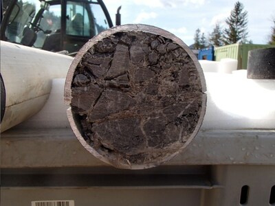 Image 1- Fractured Steinalm Carbonate core recovered in Welchau-1 (CNW Group/MCF Energy Ltd.)