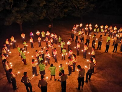 Un vnement Une heure pour la Terre aux Maldives  Earth Hour-Maldives (Groupe CNW/Fonds mondial pour la nature (WWF-Canada))