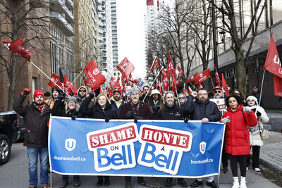 Unifor's Shame on Bell rally (CNW Group/Unifor)