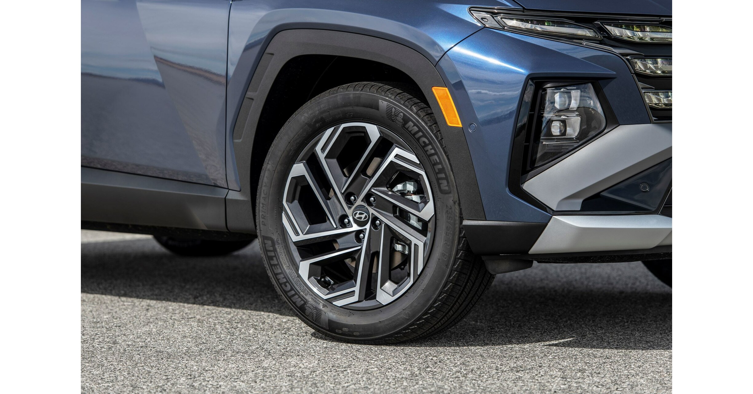 Refreshed 2025 Hyundai Tucson and Santa Cruz to Debut at New York ...