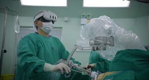 Levita® Magnetics Leads the Future of Surgery with Augmented Reality (AR) Headset-Enhanced Abdominal Surgery