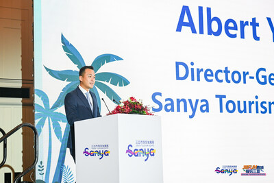 Albert Yip, Director-general of Sanya Tourism Board delivering a speech at the tourism promotion event in Singapore