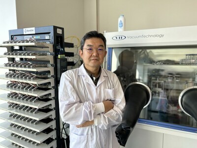 Photo of Dr. David Lee, Chief Scientific Officer and Head of the Advanced Technology Campus at StoreDot, taken at StoreDot's new campus in Irvine