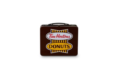 Tim Hortons continues to celebrate its 60th anniversary with a NEW retro-inspired merch collection at TimShop.ca including a vintage lunch box, coffee cup decorative pillow, crewnecks, T-shirts and more! (CNW Group/Tim Hortons)