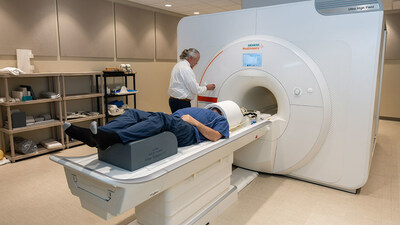 Certified by the Food and Drug Administration for use on clinical patients, the $9 million Siemens MAGNETOM 7T — centerpiece of the newly named Samuel Ginn College of Engineering's Neuroimaging Center — provides superior images.
