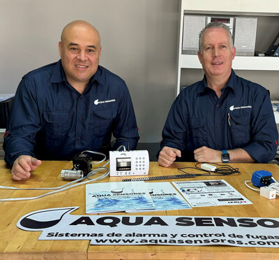 Vinicio Rivas et James Wilson, propritaires d'Aqua Sensores (Groupe CNW/AKWA Technologies Solutions inc.)