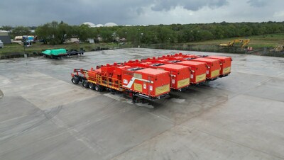 The picture shows 5 units from Jereh’s electric fracturing fleet