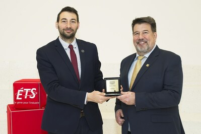 Guillaume Cliche-Rivard, député de Saint-Henri-Sainte-Anne et François Gagnon, directeur général et chef de la direction de l’ÉTS. Crédit photo : Josiane Farand - L'Art de capter. (Groupe CNW/École de technologie supérieure)