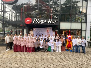 Berbagi Bersama di Bulan Ramadan - Pizza Hut Indonesia Menyelenggarakan Buka Puasa di Berbagai Wilayah