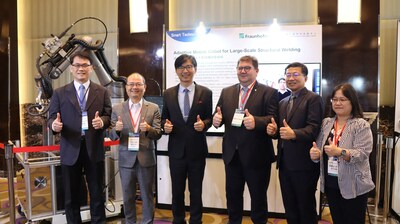 MIRDC and Fraunhofer have collaborated to develop the first “Miniaturized Welding Cobot” to overcome the challenges associated with automating the welding of large structural steel components. Featured in the photo, from left are Cheng-Chang Chiu, Director at MIRDC, Yung-Hsiang Lai, President of MIRDC, Chyou-Huey Chiou, Director General of the Department of Industrial Technology at the MOEA, Mathias Rauch. Director of the Research Strategy and Policy Department at the Fraunhofer-Gesellschaft, Meng-Tsung Su ITRI senior vice president and RIN chair, Yueh-Hsiu Lee, Director at MIRDC. (PRNewsfoto/Metal Industries Research and Development Centre (MIRDC))