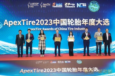 Representatives from outstanding award-winning companies such as Michelin, CST Tire, Maxxis,Tercelo Tire, Goodyear, and Linglong Tire take the stage to receive their awards.