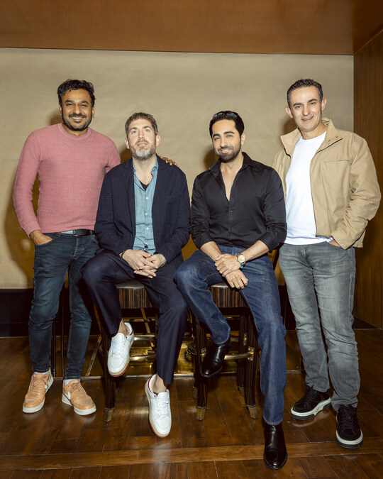 AYUSHMANN KHURRANA SIGNS GLOBAL DEAL WITH WARNER MUSIC INDIA - Vimarsana News