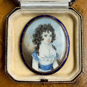 A Georgian gold portrait miniature. Courtesy of Ishy Antiques