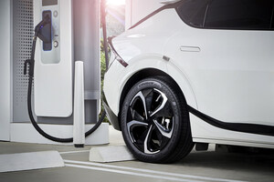 KUMHO TIRE U.S.A. DRIVES THE FUTURE OF ELECTRIC VEHICLES WITH LAUNCH OF TWO ADVANCED TIRE OPTIONS