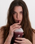 OAKBERRY Teams Up with Model and CEO Valentina Ferrer's KAPOWDER to Introduce a New Superfood Smoothie