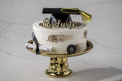 Paris Baguette Unveils Seasonal Cakes for Mother’s Day, Father’s Day and Graduation Celebrations