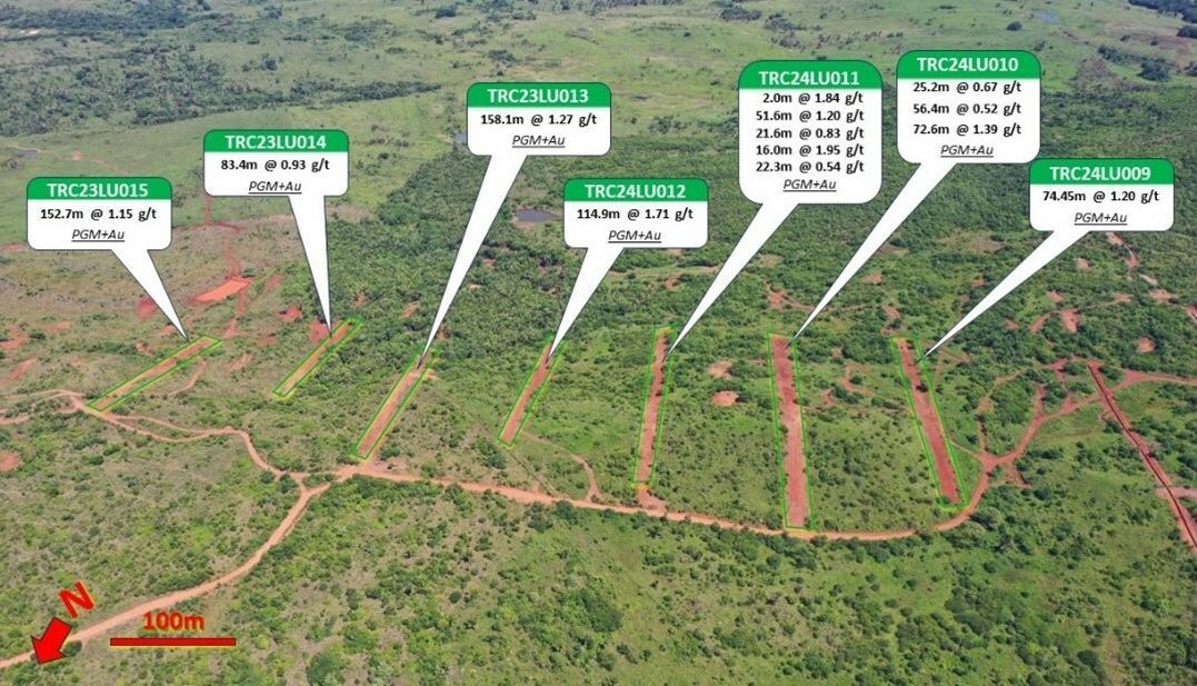 Figure 1: Trenching in the Central Sector. (CNW Group/Bravo Mining Corp.) Figure 1: Trenching in the Central Sector. (CNW Group/Bravo Mining Corp.)