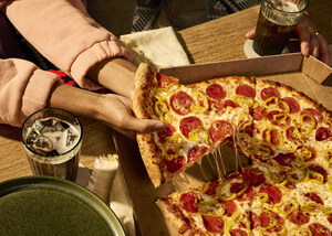 Presentando Domino's® New York Style Pizza