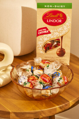 Indulge in the new non-dairy chocolate offerings from Lindt LINDOR, available in two irresistibly smooth flavors: OatMilk and Dark OatMilk. These plant-based, delectable truffles are now available retailers nationwide and online at www.lindtusa.com.