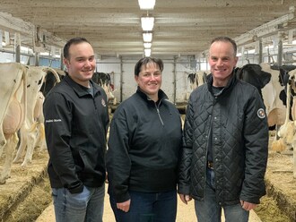 Ferme Morine, Coaticook, Estrie (Groupe CNW/Les Producteurs de lait du Québec)
