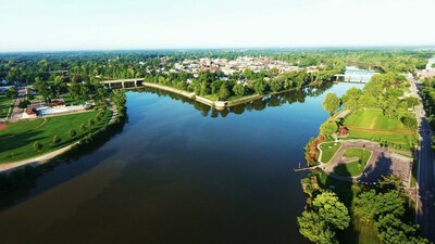Given the confluence of three rivers — the Maumee, the Auglaize, and the Tiffin — the convergence of outdoor recreation in Defiance County is only natural. Boaters, canoers, and kayakers are treated to a prime destination for drifting from one point to the next, while anglers will discover waterways inhabited by trophy walleye, smallmouth bass, and catfish.