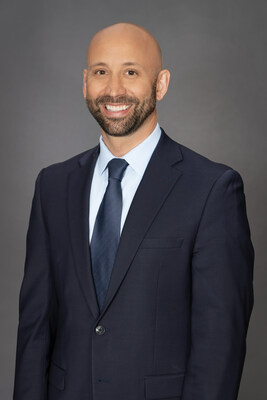 Partner Ryan Cobbs moves to Shook, Hardy & Bacon as part of a team of trial and litigation lawyers. Cobbs represents manufacturers in mass torts and product liability litigation in a wide variety of industries, including consumer, chemical, automotive and pharmaceutical, and first-chairs trials in federal court and Florida.