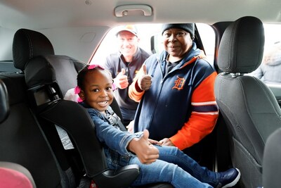 Hyundai Partners with Children's Hospital of Michigan for Car Seat Safety Program