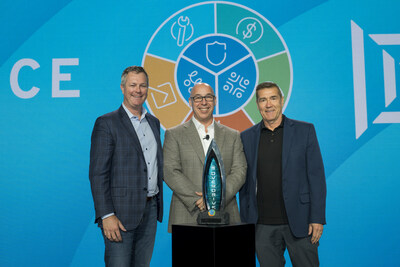 GM names Marvell a 2023 Overdrive Award winner. (Pictured left to right: Corey Meyer, senior manager, automotive sales, at Marvell; Jeff Morrison, vice president, Global Purchasing and Supply Chain, at GM; Mike Yeager, vice president and general manager, Automotive Business Unit, at Marvell.)