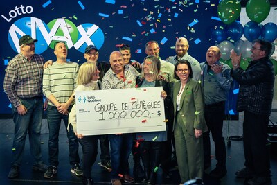 11 collgues remportent un lot de 1 000 000 $ au Lotto Max (Groupe CNW/Loto-Qubec)