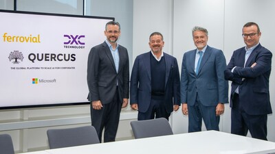 Ferrovial CIIO Dimitris Bountolos, DXC Technology CEO Raul Fernandez, Microsoft Spain President Alberto Granados, and DXC Technology Europe Market Leader Juan Parra at the signature of the agreement in Madrid.
