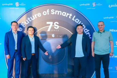 Hisense global and regional management team attend the significant launch of the 7S Smart Laundry Washer & Dryer