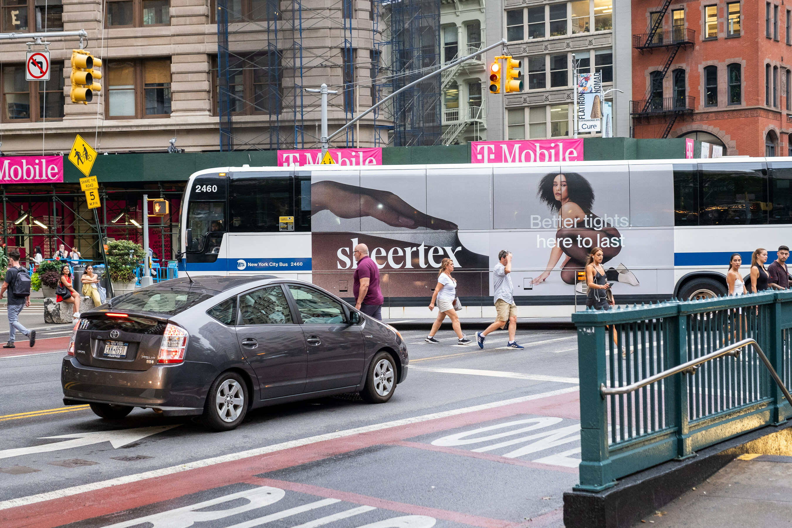 Outfront Media StreetMetrics bus advertising