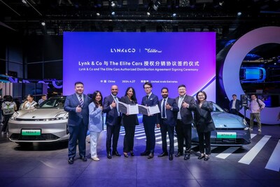 Ceremonia de la firma del Convenio de Distribución Autorizada entre Lynk & Co y The Elite Cars (PRNewsfoto/Lynk & Co)