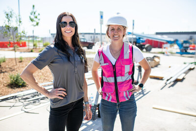 SCORE client Chelsea Kidd (pictured, left) is the owner of consulting business SiteWell Solutions, which focuses on health and wellness services for employees.