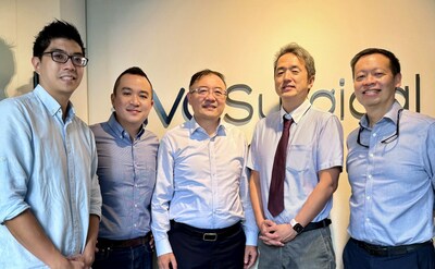 Left to right:
Mr Richard Lieu (Head of Technology, Vivo Surgical);
Dr Kevin Koh (Founder & CEO, Vivo Surgical);
Dr Pinghong Zhou (Professor of Surgery & Director of Endoscopy Centre, Zhongshan Hospital of Fudan University, Shanghai, China);
Dr Yutaka Saito (Director of Endoscopy Center & Chief of Endoscopy Division, National Cancer Center Hospital, Tokyo, Japan);
Dr Christopher Khor (Senior Consultant, Singapore General Hospital & Clinical Associate Professor, Duke-NUS Medical School Singapore)