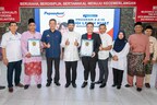 Pepsodent enters Malaysia Book of Records for "Most Number of Students Brushing Teeth Simultaneously" with a total of over 6,000 students participating