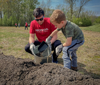 Honda recently held a celebratory event with associates and their families where they had the opportunity to plant a tree to symbolize the effort to enhance biodiversity and carbon capture in the area around their Ohio facilities.