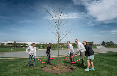 Honda associates and state officials planted a ceremonial tree at a celebratory event to symbolize the effort to enhance biodiversity and carbon capture in the area around their Ohio facilities. (Pictured L-R – Honda associate Mahjabeen Qadir, State Representative Tracy Richardson, Honda associate Joel Agner, Honda associate Craig Lloyd, Ohio EPA Director Anne Vogel)